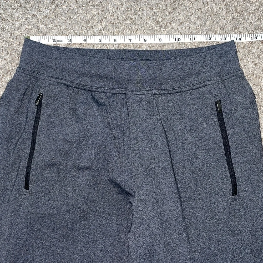 Men’s Lululemon Discipline Pant in charcoal grey. Size S.